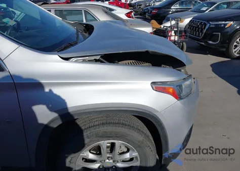 2021 Chevrolet Traverse Fwd Ls из США, поврежденный, VIN 1GNERFKWXMJ111694